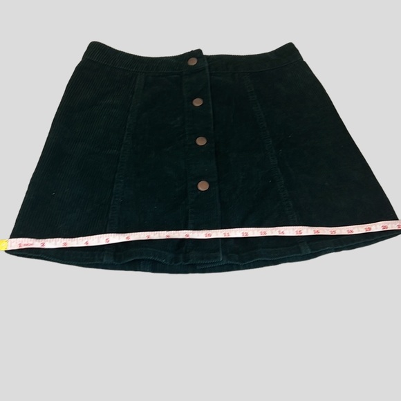 Forever 21 Forest Green Corduroy Mini skirt - Picture 9 of 9
